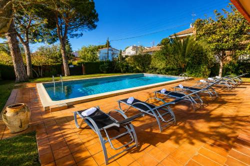 VILLA GERANIOS - Only Families