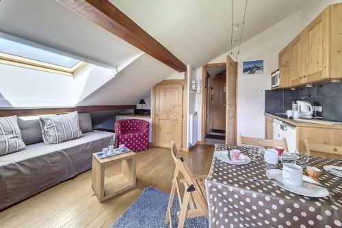 Résidence Sapineaux - Appartement cosy - coeur station MAE-5064