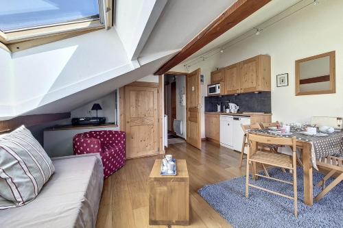 Résidence Sapineaux - Appartement cosy - coeur station MAE-5064