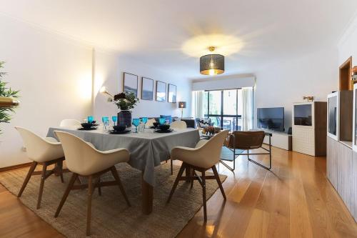 Amazing Downtown Family Apartment with terrace and parking
