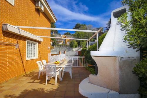 New Pluma Villa - Only Families