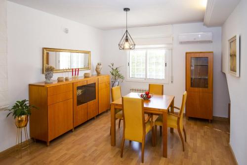 New Pluma Villa - Only Families