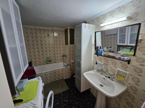 Nafplio Family Nest - 3 Bedroom Apartment