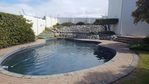 Gallery image of Whale View Self Catering Apartment in Hermanus