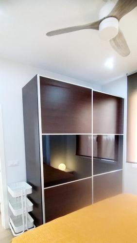 PICASSO - Quiet Renovated Apartment with Oven and Dishwasher and Lift - Steps from Calle San Miguel