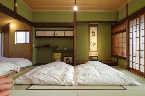 Itakura KF1