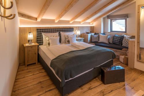 Ein Bett oder Betten in einem Zimmer der Unterkunft Hotel Zum Mohren