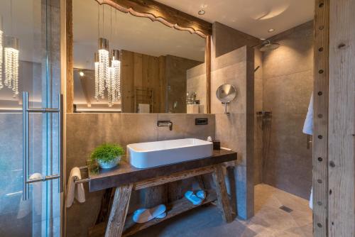 Ein Badezimmer in der Unterkunft Hotel Zum Mohren