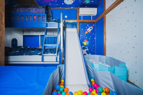 Yokohama KidsRoom Home 6Adults 4Kids