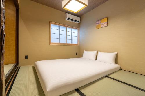 鶴Inn 鶴橋駅徒歩4分 難波 奈良直通 和モダン一棟貸切 コリアンタウン徒歩圏 花隠居