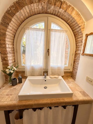 Navona Fox House 3