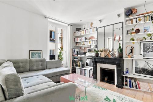 Parisian Charm at the Foot of Sacré-Cœur