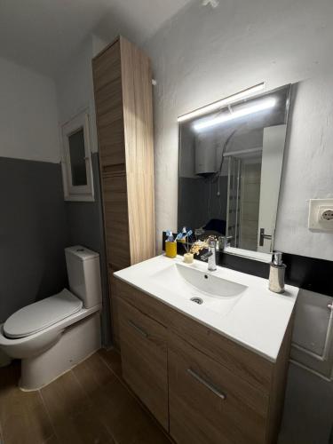 Quiet apartment in a good location with WiFi