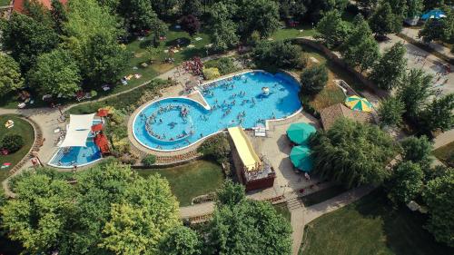 Gallery image of Lipót Termál Camping in Lipót