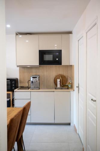 La Bulle d'Or T3, train station, parking, whirlpool and air conditioning