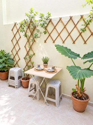 Spacious 2BR Boho Zen House with Private Garden