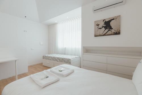 Modern Lapa Duplex Apartments by Vacationy