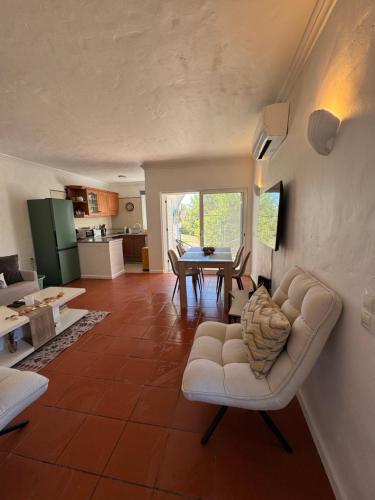 Casa Gatu Verdi-Garden Apartment with Pool