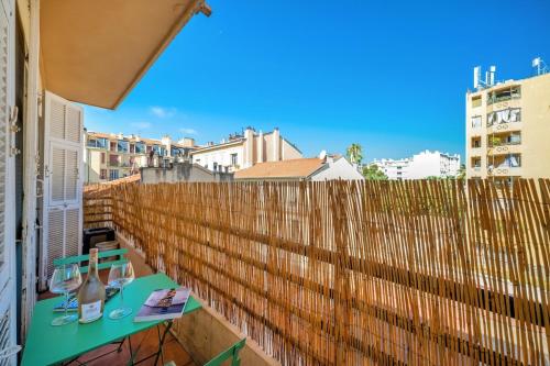 Cozy & Stylish with Air conditioning & Balcony - Libération