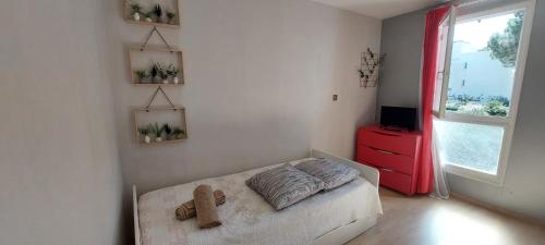 Villa 5mn mer, 8pers, 100m2, grande terrasse, clim
