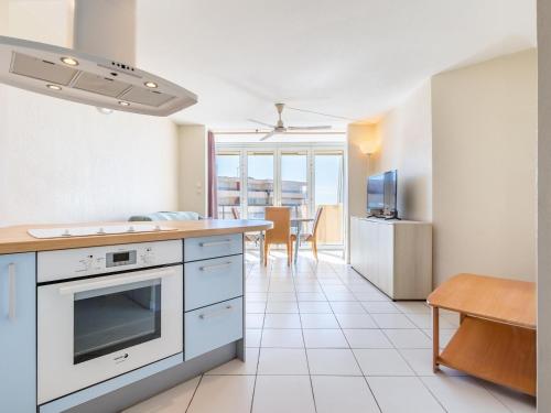 Appartement T2 rénové avec accès direct plage - FR-1-472A-314