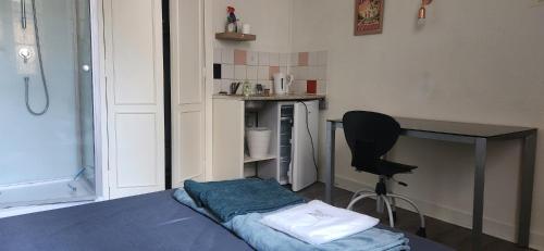 Réouverture et nouvelle gestion - Logement privatif - chambre équipée - Coeur de Bordeaux proche Victoire