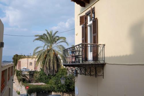 Nafpliou Chora, 1840 Seafront Mansion, Old Town