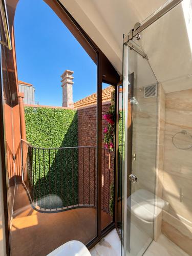 Blue House Bombarda - Three Bedroom Apartment