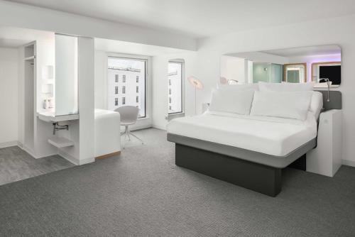First Class King Room