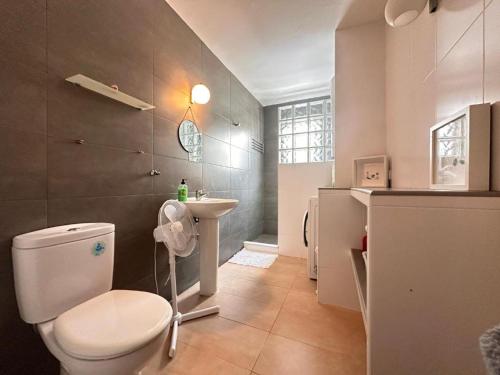 Adorable apartment next to Duquesa Port