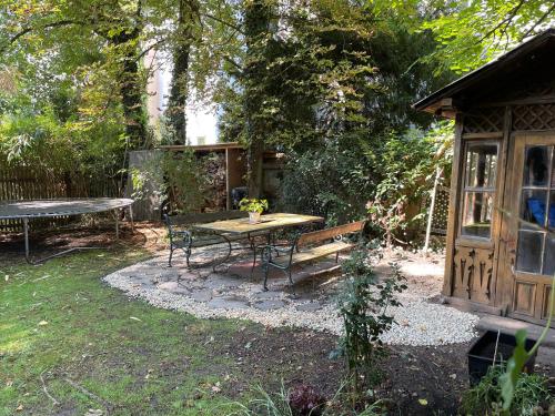 Geräumige Garten-Wohnung bei Schönbrunn ab 1 Woche