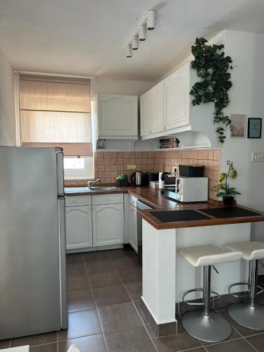 Apartments by the sea Rogoznica - 21634