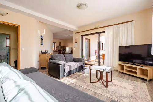 Apartments with parking space Medulin - 24398
