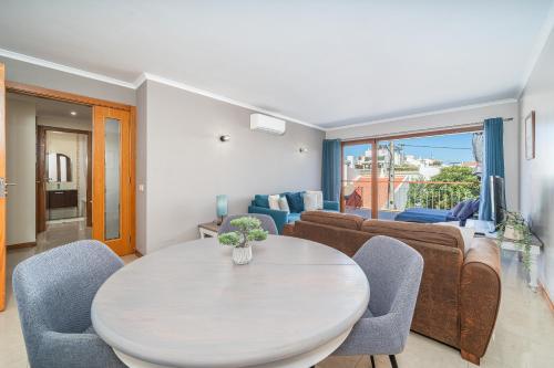 Sunset Terrace Alvor by ALgest
