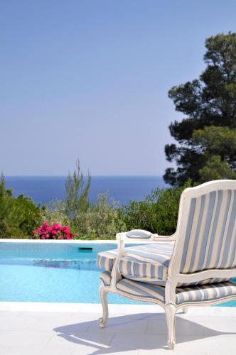 Gallery image of Anemolia Villas with private pools near the most beautiful beaches of Alonissos in Alonnisos Old Town