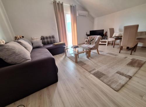 Apartment D6