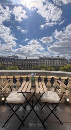 Suite luxueuse Avenue des Champs-Élysées