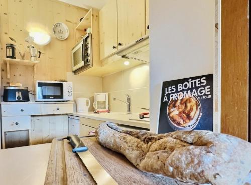 Le Chalet De La Tour - Appartement 2 pièces 6 personnes à Tignes proche des commerces, des pistes et de l'office de toursime dans le quartier des Almes MAE-1692