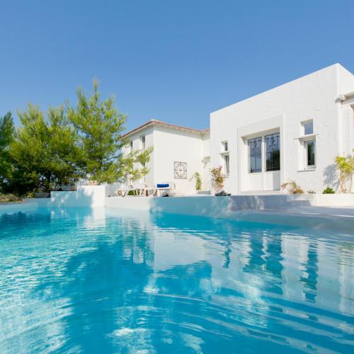 Gallery image of Anemolia Villas with private pools near the most beautiful beaches of Alonissos in Alonnisos Old Town