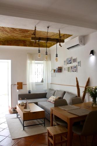 Townhouse with Rooftop Terrace in Olhão