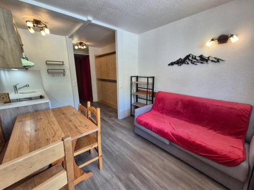Studio lumineux ski-aux-pieds avec balcon, animaux acceptés