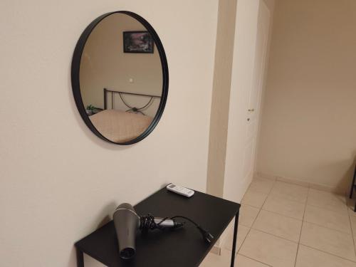 Sonia's Terrace Apartment - 5 Min to Beach