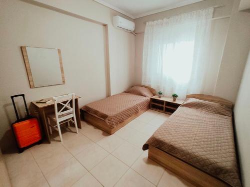 Sonia's Terrace Apartment - 5 Min to Beach