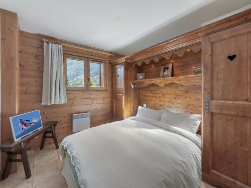 Appartement lumineux avec terrasse sud, proche pistes, parking