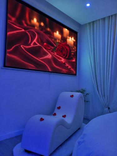 Jacuzzi Privatif, Lit Rond XXL, Sofa Tantra, Jardin