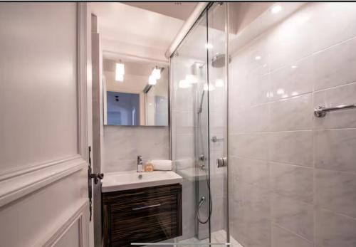Appartement Agata spacieux à Chamonix avec terrasse et parking privé