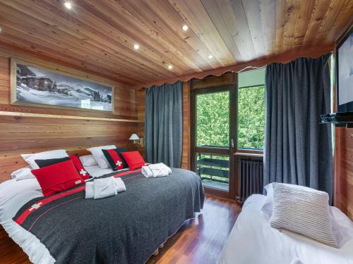 Grand appartement à Val-d'Isère : 4 pièces, 95m², 7 pers, balcons, parking, exposé Sud-Est