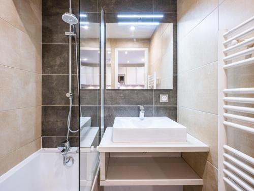 Studio rénové avec mezzanine – Centre Val-d'Isère