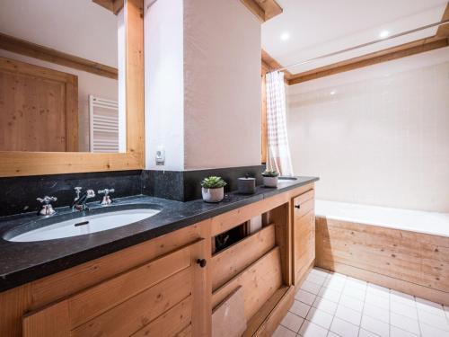 Appartement de charme, accès pistes, parking inclus