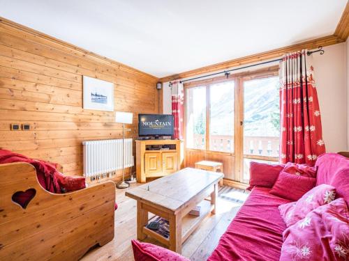 Appartement 3 pièces au Chatelard, accès direct pistes, parking inclus